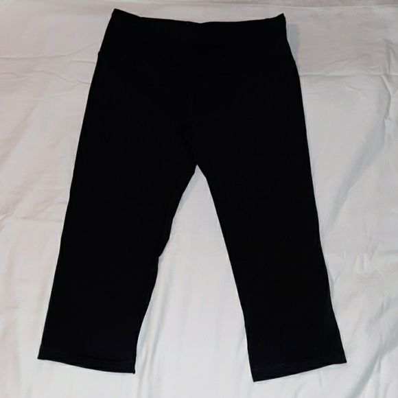 VSX Victoria's Secret Sport Black Capri‎ Leggings S - Picture 1 of 6